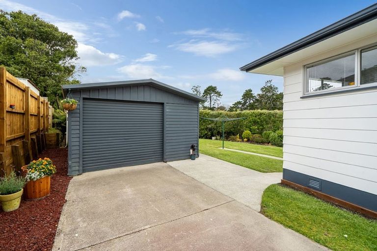 Photo of property in 44 Gladys Avenue, Glenfield, Auckland, 0629