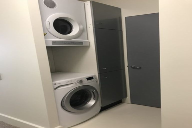 Photo of property in St Pauls Apartments, 111/43u Mulgrave Street, Thorndon, Wellington, 6011