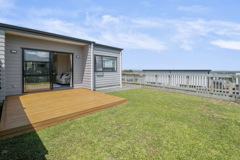 Photo of property in 23b Poruru Close, Papakura, 2110