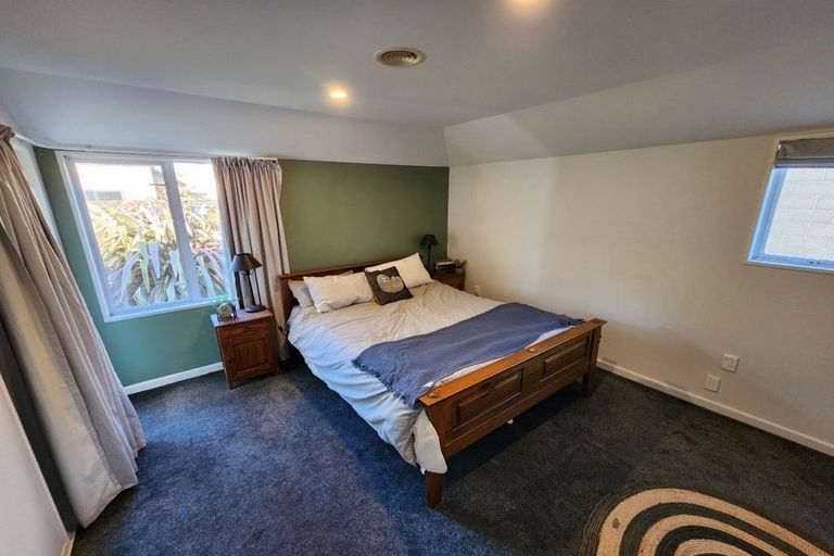 Photo of property in 24 Millcroft Place, Parklands, Christchurch, 8083