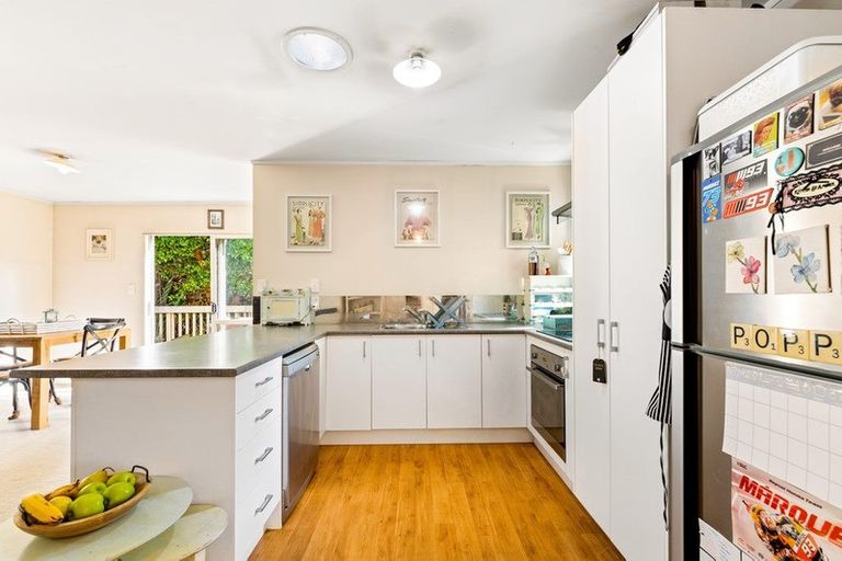 Photo of property in 18 O'neills Road, Swanson, Auckland, 0612