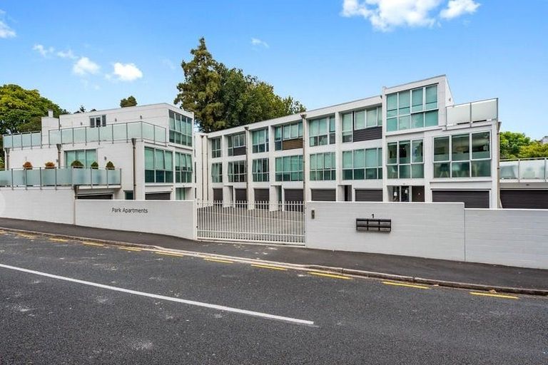 Photo of property in 1u4 Riro Street, Hamilton East, Hamilton, 3216