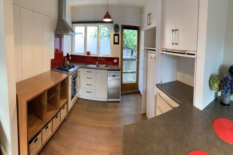 Photo of property in 10 Burlington Street, Sydenham, Christchurch, 8023