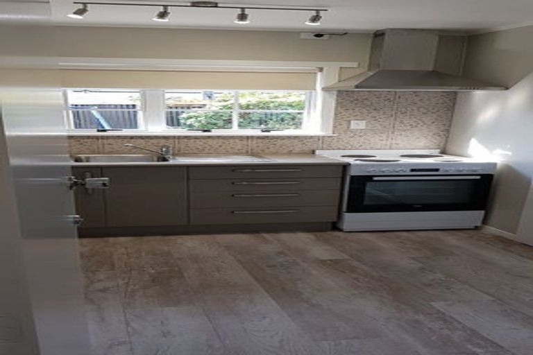 Photo of property in 2/11 Leicester Street, Stoke, Nelson, 7011