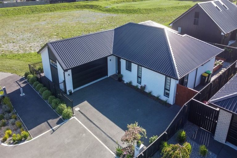 Photo of property in 48 Stationmasters Way, Prebbleton, 7604