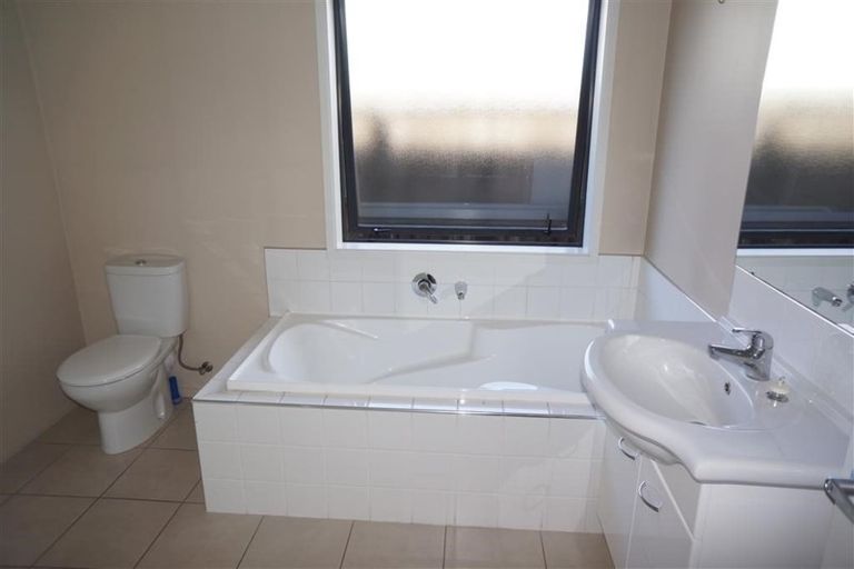 Photo of property in 29 Newnham Street, Rangiora, 7400