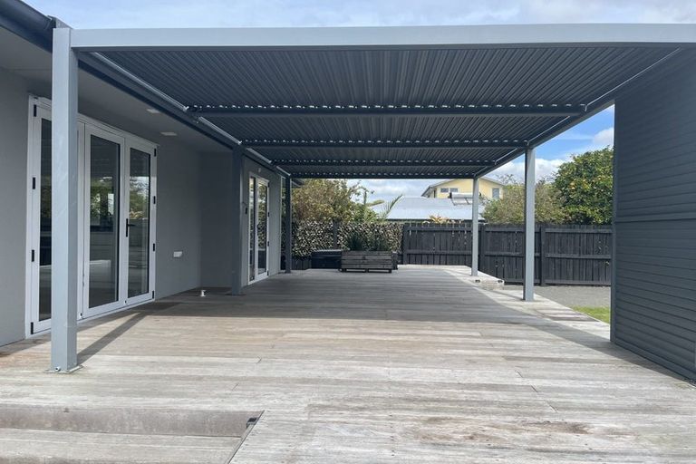 Photo of property in 3 Hammond Road, Taradale, Napier, 4112