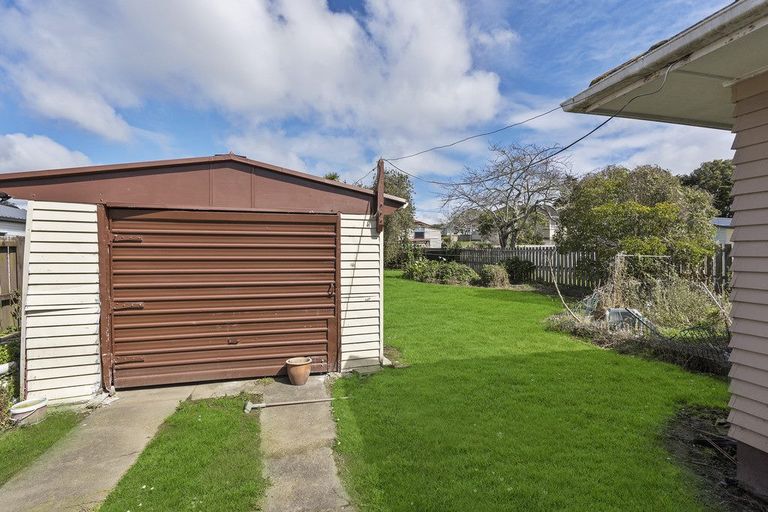 Photo of property in 11 Blampied Road, Otara, Auckland, 2023