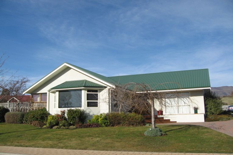 Photo of property in 47 Meadowstone Drive, Wanaka, 9305