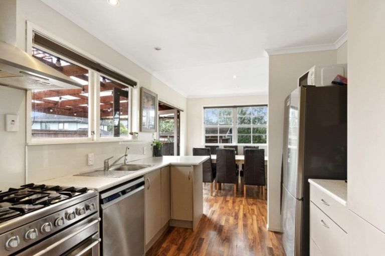 Photo of property in 16 Kintara Drive, Massey, Auckland, 0614