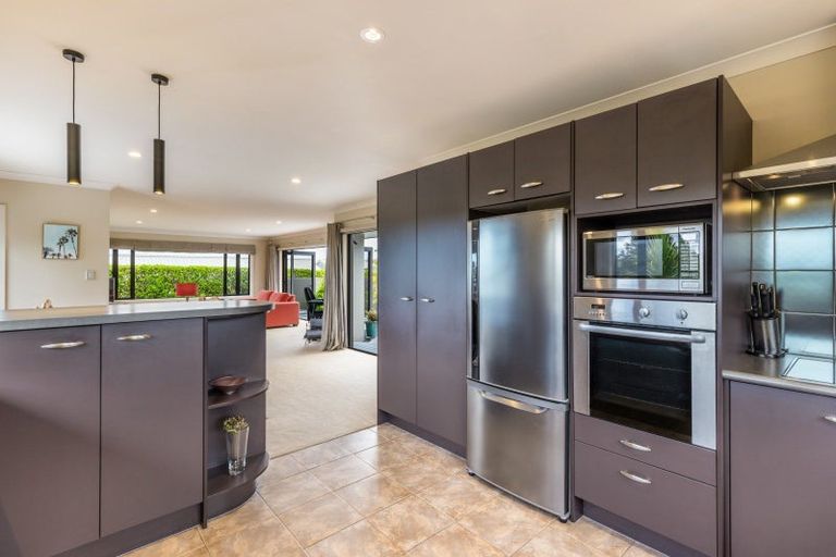 Photo of property in 14 Birchwood Lane, Hilltop, Taupo, 3330