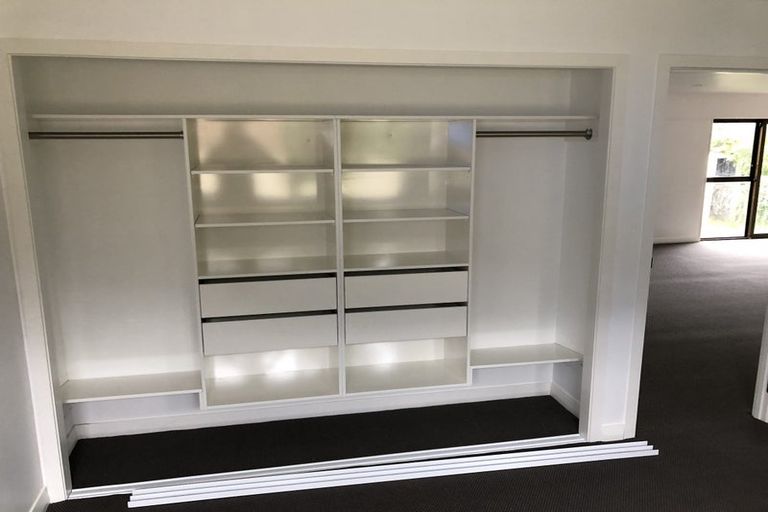 Photo of property in 12 Miller Road, Mangere Bridge, Auckland, 2022