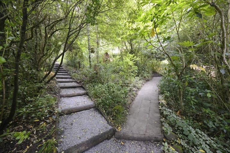 Photo of property in 16 Zephyr Terrace, Governors Bay, 8971
