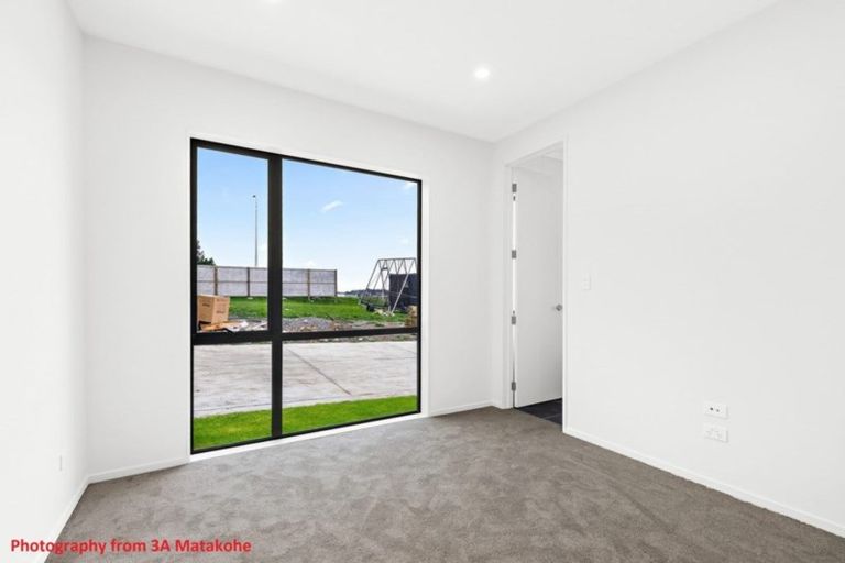 Photo of property in 3b Matakohe Road, Westgate, Auckland, 0814