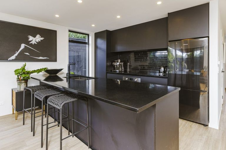 Photo of property in 15c Helga Crescent, Te Atatu Peninsula, Auckland, 0610