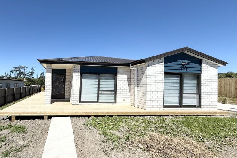 Photo of property in 23 Minerva Avenue, Helensville, 0800