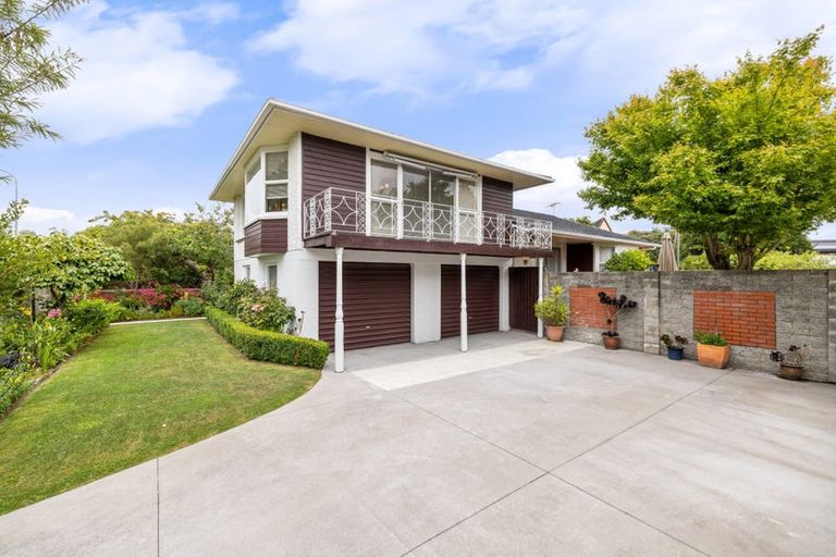 Photo of property in 57 Kent Lodge Avenue, Avonhead, Christchurch, 8042
