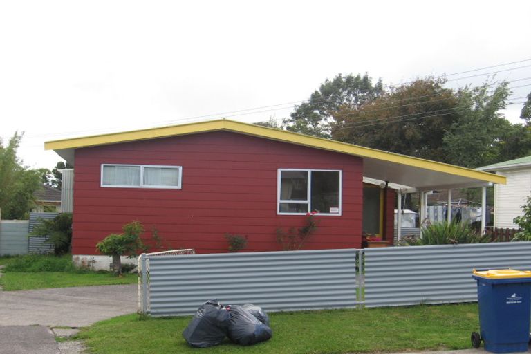 Photo of property in 7 Inver Street, Glen Eden, Auckland, 0602