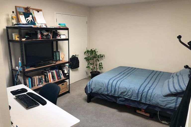 Photo of property in 25u5 Home Street, Mount Victoria, Wellington, 6011