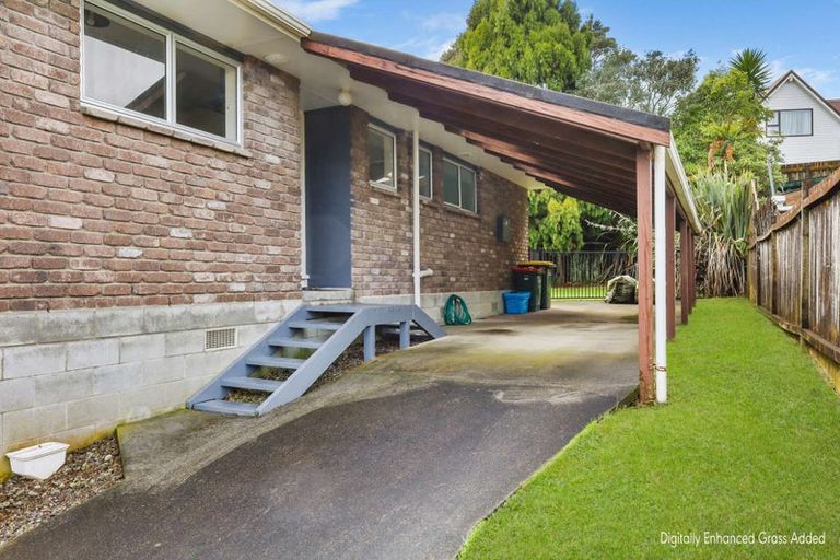 Photo of property in 102 Heta Road, Highlands Park, New Plymouth, 4312