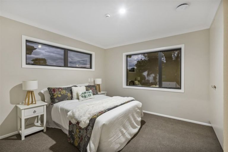 Photo of property in 37 Parkhill Road, Mellons Bay, Auckland, 2014