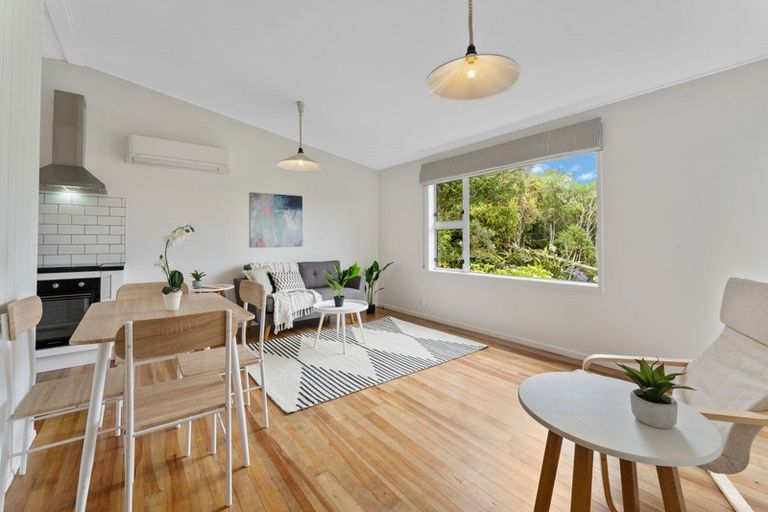 Photo of property in 30b Huntingdon Street, Northland, Wellington, 6012