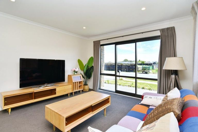 Photo of property in 16 Streamside Terrace, Kaiapoi, 7630