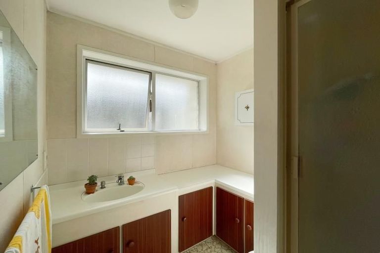 Photo of property in 21 Faith Bullock Place, New Lynn, Auckland, 0600