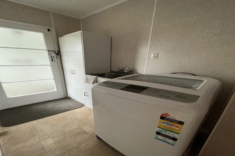 Photo of property in 51a Mana View Road, Paremata, Porirua, 5026