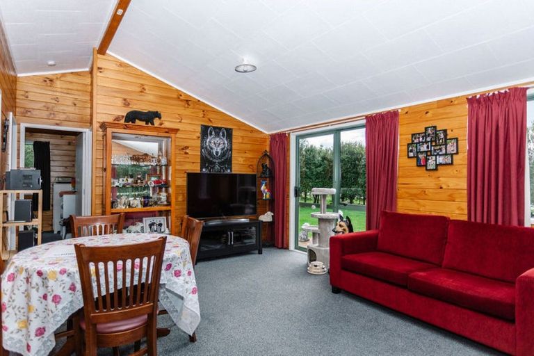 Photo of property in 341 Maharahara Road, Dannevirke, 4972