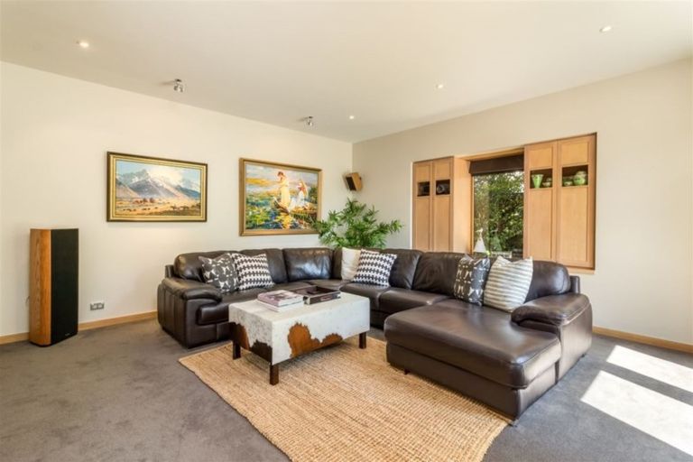 Photo of property in 67 Puriri Street, Riccarton, Christchurch, 8041