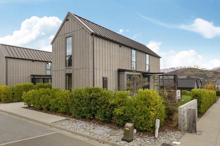 Photo of property in 6 Mckenzies Shute, Jacks Point, Queenstown, 9371