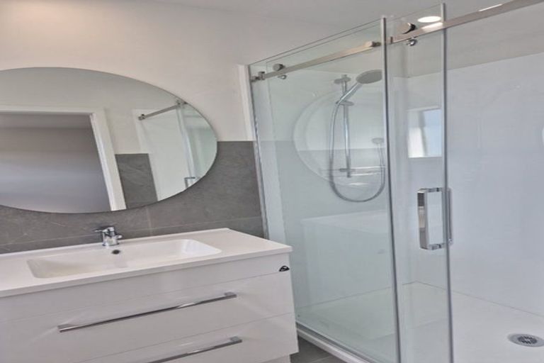 Photo of property in 25 Allan Avenue, Lytton West, 4071