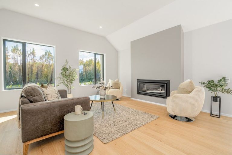Photo of property in 54 Metehau Street, Marshland, Christchurch, 8083