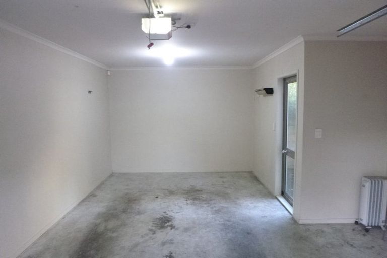 Photo of property in 16 Catrina Avenue, Birkenhead, Auckland, 0626