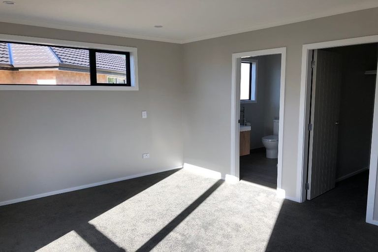 Photo of property in 1 Pohe Street, Waikanae, 5036