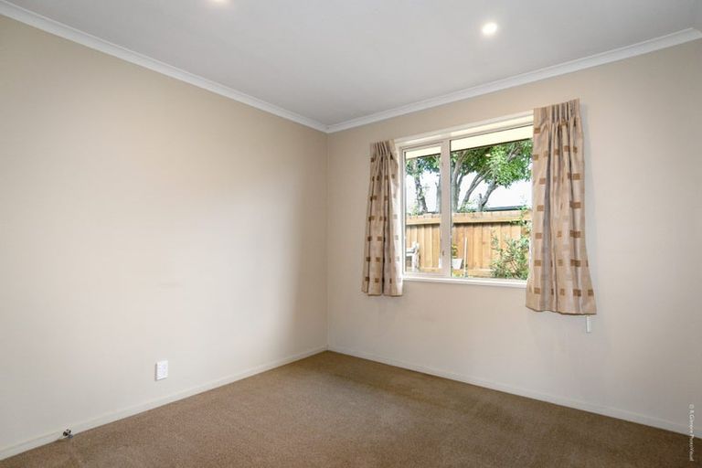 Photo of property in 10 Rochester Crescent, Rolleston, 7614