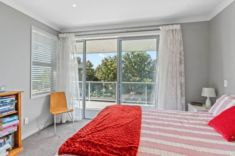 Photo of property in 126 Major Hornbrook Road, Mount Pleasant, Christchurch, 8081