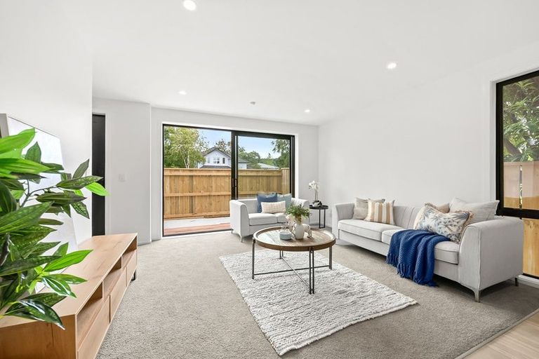 Photo of property in 354e Fergusson Drive, Heretaunga, Upper Hutt, 5018