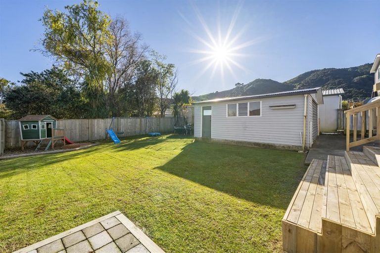 Photo of property in 27 Rimu Street, Naenae, Lower Hutt, 5011