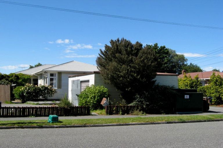 Photo of property in 70 Staveley Street, Avonhead, Christchurch, 8042