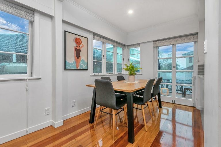 Photo of property in 4 Birkley Road, Bayswater, Auckland, 0622