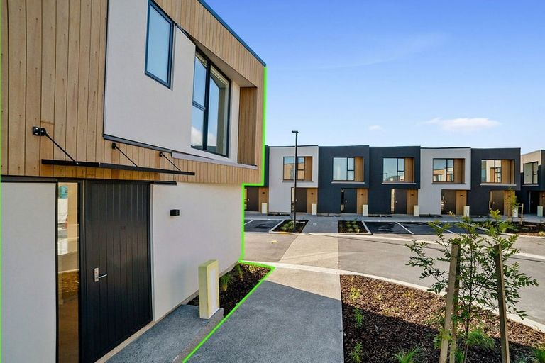 Photo of property in 19/10 Trieste Way, Paraparaumu, 5032