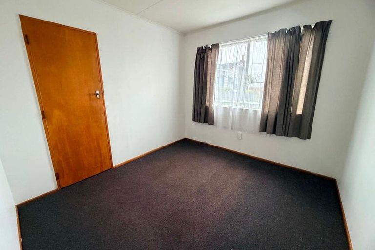 Photo of property in 18 Hogg Crescent, Masterton, 5810