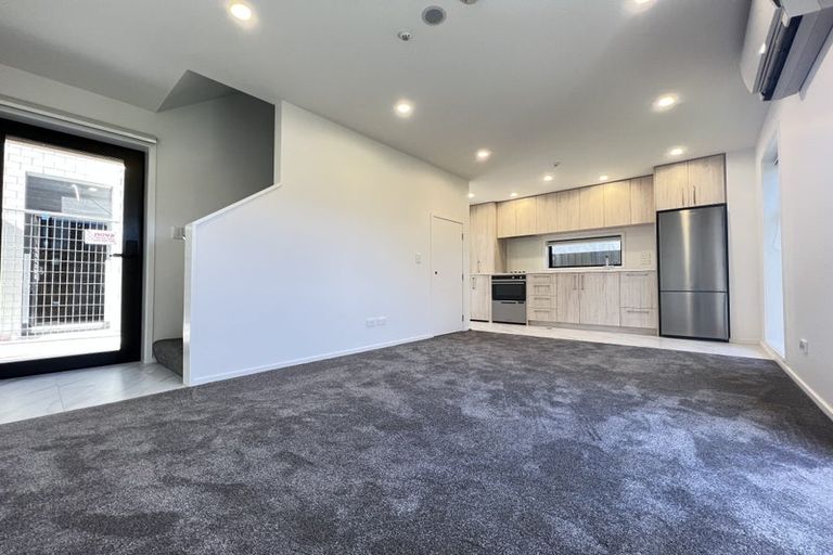 Photo of property in 8b/5 Taramea Place, Addington, Christchurch, 8024