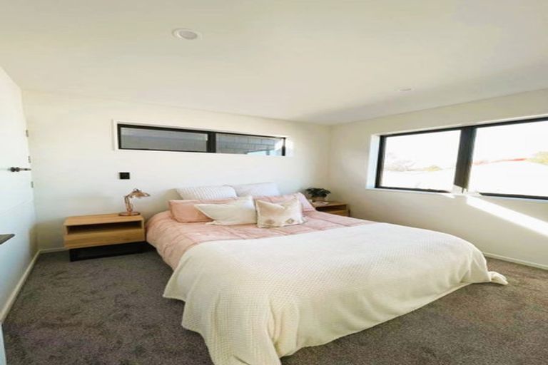 Photo of property in 452-454 Gloucester Street, Taradale, Napier, 4112