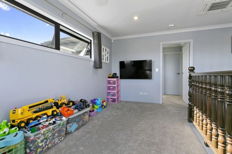 Photo of property in 14 Isobel Hodgson Drive, Cambridge, 3434