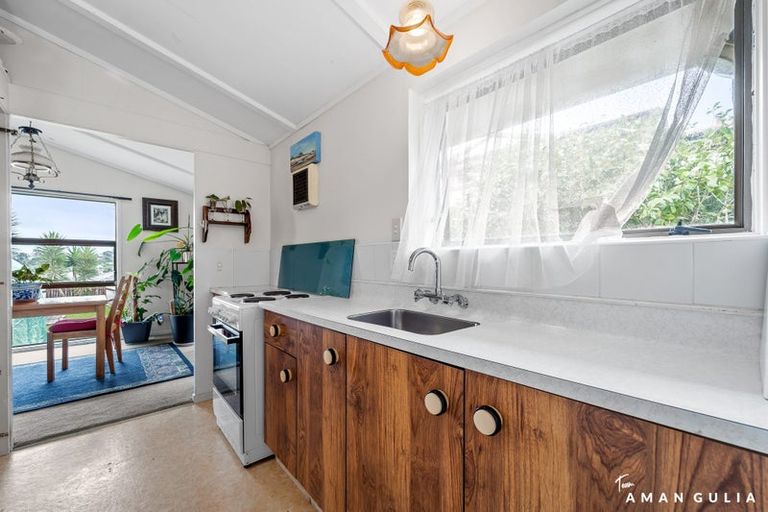 Photo of property in 10 Alnack Place, Torbay, Auckland, 0630