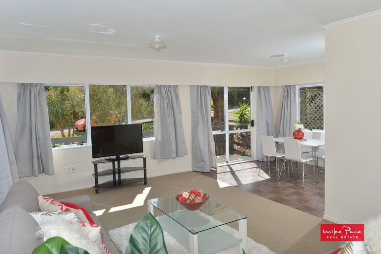 Photo of property in 8 Lake Ora Road, Te Kamo, Whangarei, 0112