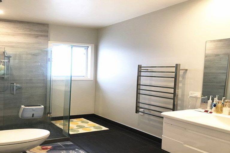 Photo of property in 73 Bayvista Drive, Karaka, Papakura, 2113